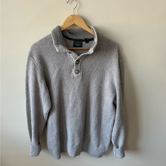 G.H. Bass & Co. Light Gray Cowl Neck Sweater - Picture 5 of 8